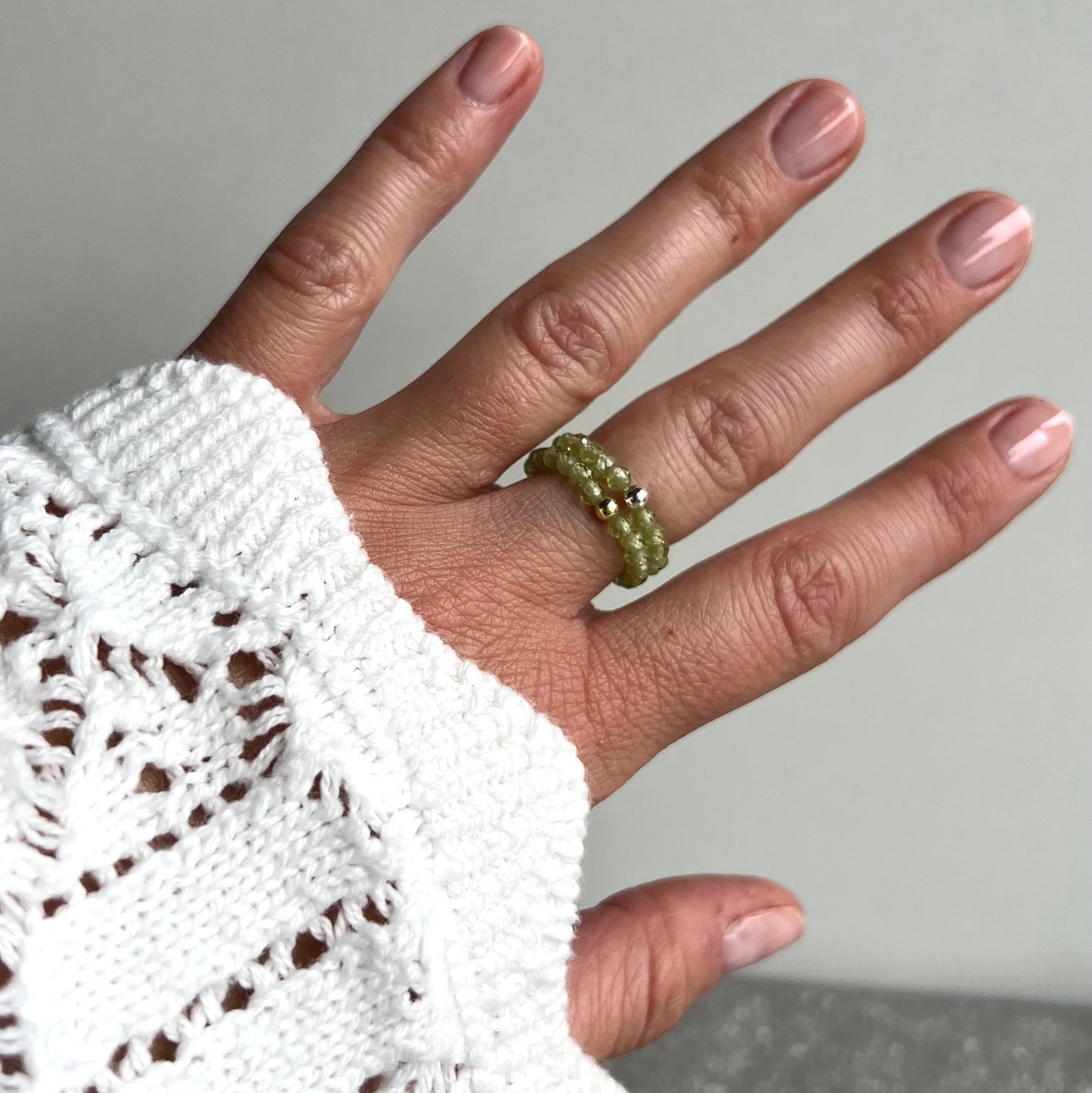 Peridot Ring mit 925 Silber oder 925 Silber Perle vergoldet - 3mm facettierte Peridotperlen