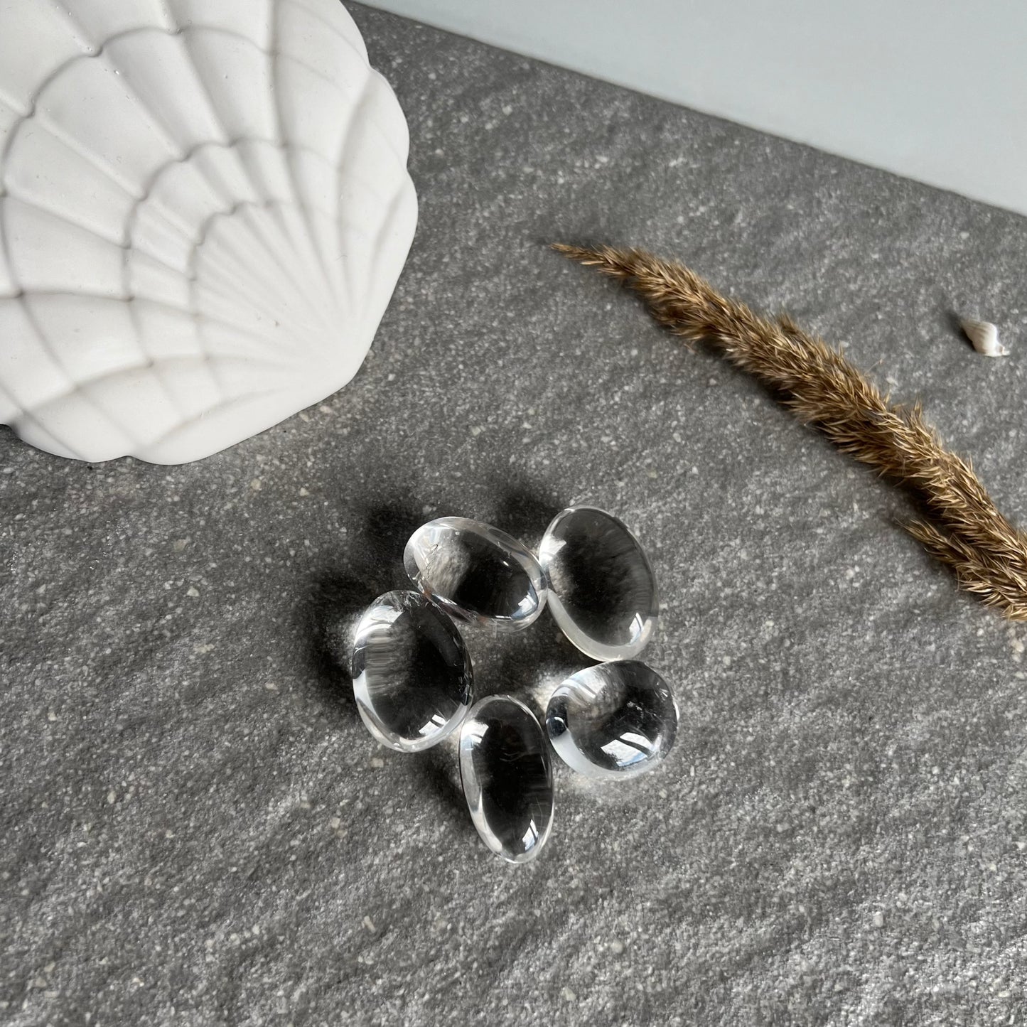 Bergkristall Trommelsteine von oben