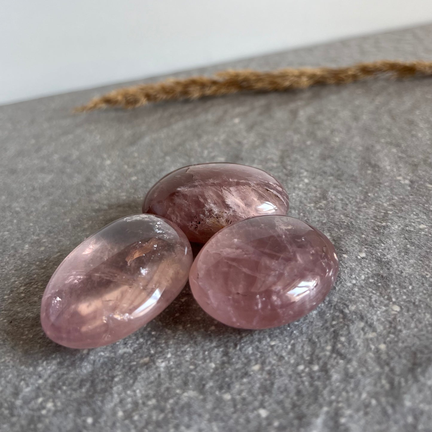 Rosenquarz Handschmeichler