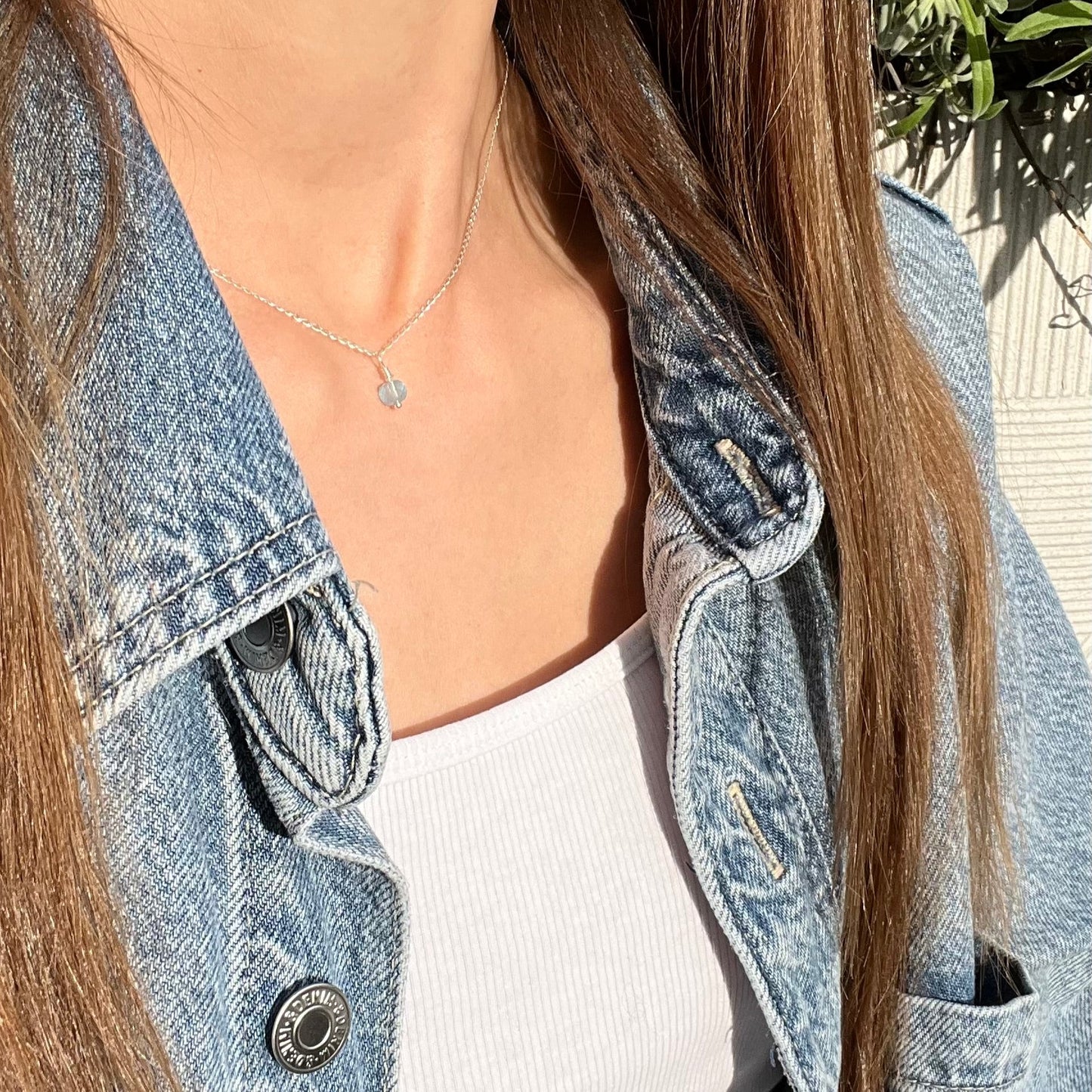 Filigrane Halskette mit facettiertem Aquamarin Würfel Anhänger - 925 Silber