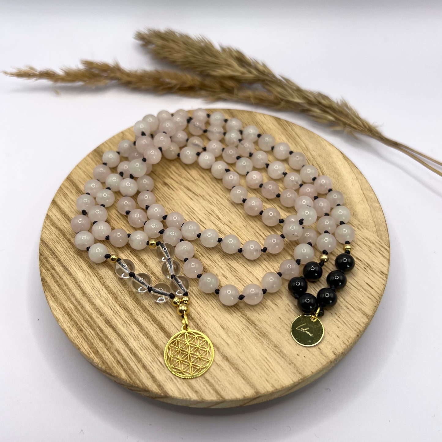 Deep Love Mala mit Blume des Lebens Charm von Lelani Magie der Steine