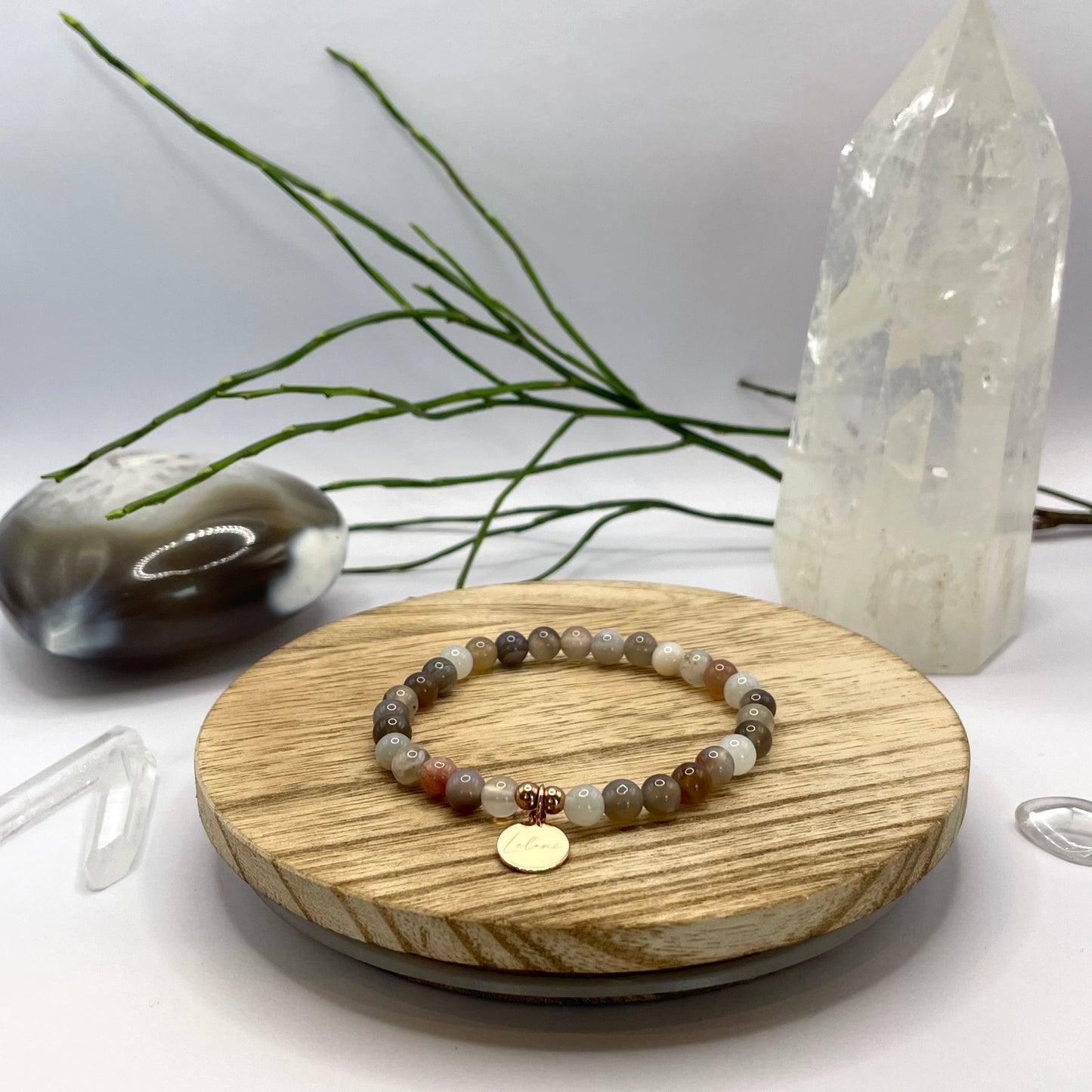 Botswana Achat Armband auf Holztablett