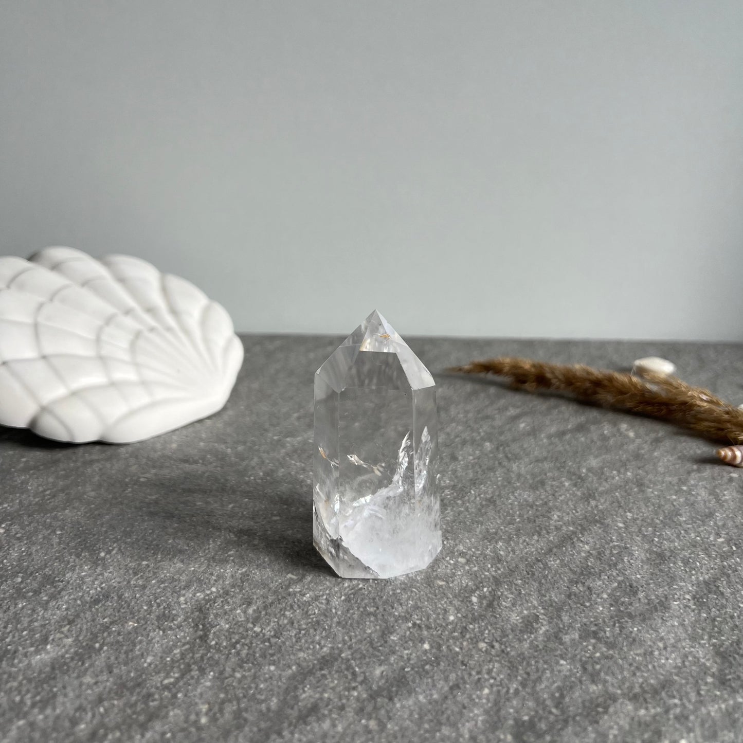 Bergkristall Spitze mit tollen Einschlüssen und klarer Spitze