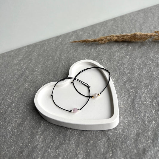 Kunzit Edelsteinarmband - Makramee Armband - rosafarben mit wunderschönem Schimmer - Nahaufnahme