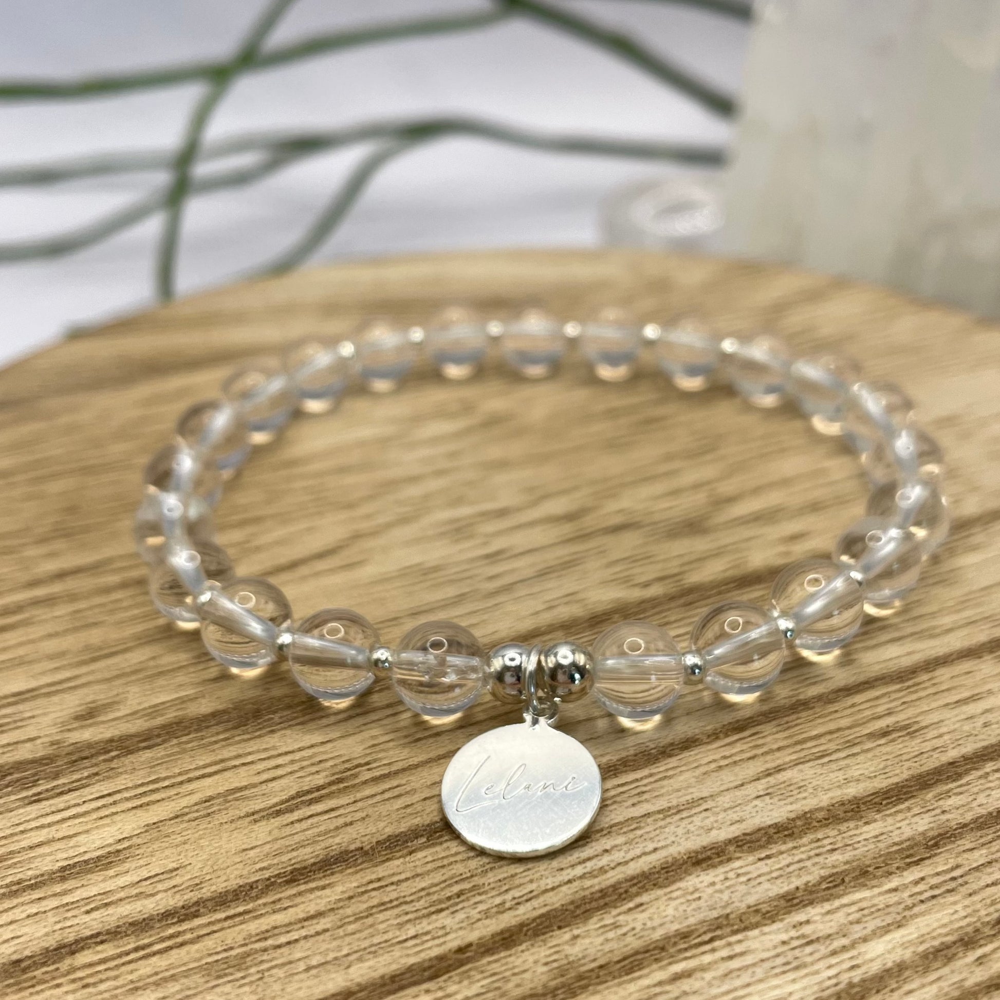 Bergkristall Armband mit Charm Nahaufnahme